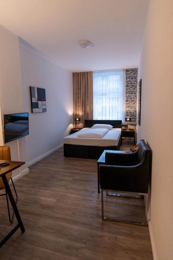 Hotel Berliner Hof レムシャイト エクステリア 写真
