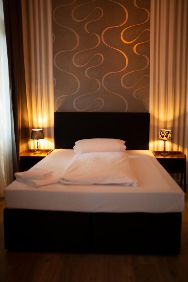 Hotel Berliner Hof レムシャイト エクステリア 写真