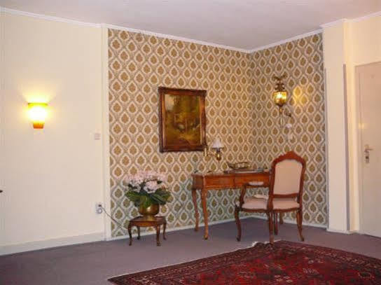 Hotel Berliner Hof レムシャイト エクステリア 写真